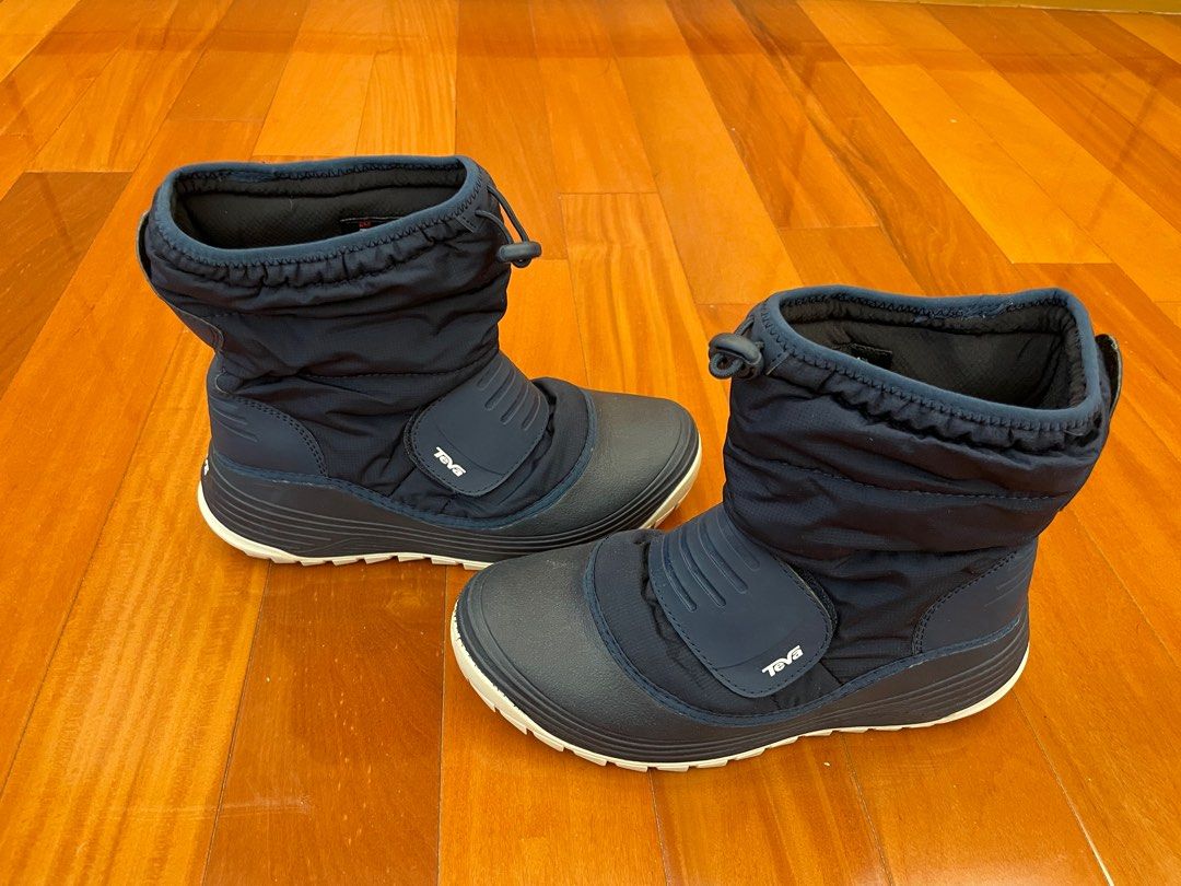 Teva 中性防水雪靴EU38 winter waterproof shoes， skiing, 女裝, 鞋