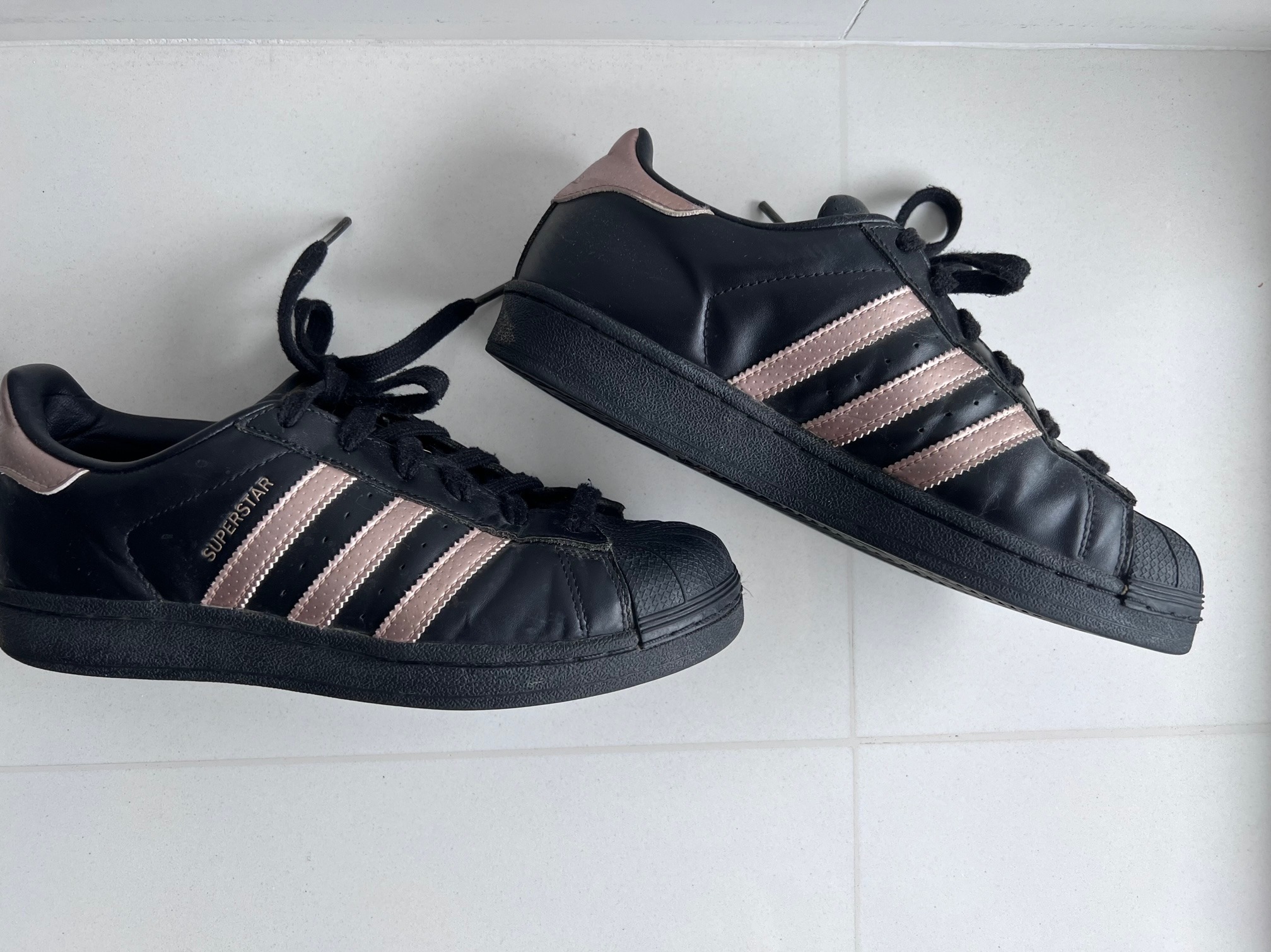 Adidas Superstar Black Rose gold stripes size Eu 38 2 3 US 7