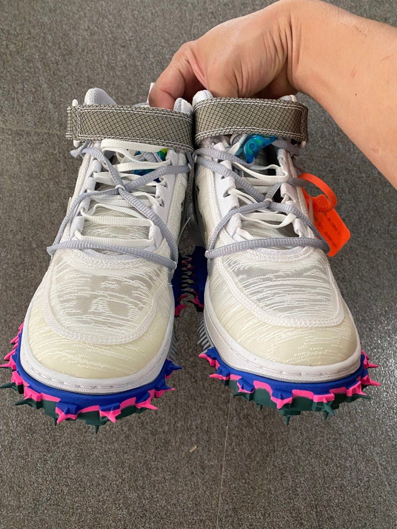AIR FORCE 1 MID X OFF-WHITE US6.5 (Category: Sneakers) located in Malvar. Submitted by hoilafong_1988 (Listing ID 1249650841, Image 2). Description: PHP9,595(SRP PRICE) US6.5 or EU39(mens) fitted only damaged tissue paper (see photo) meet up in SM Lipa, The Outlets or Waltermart Tanauan Batangas.