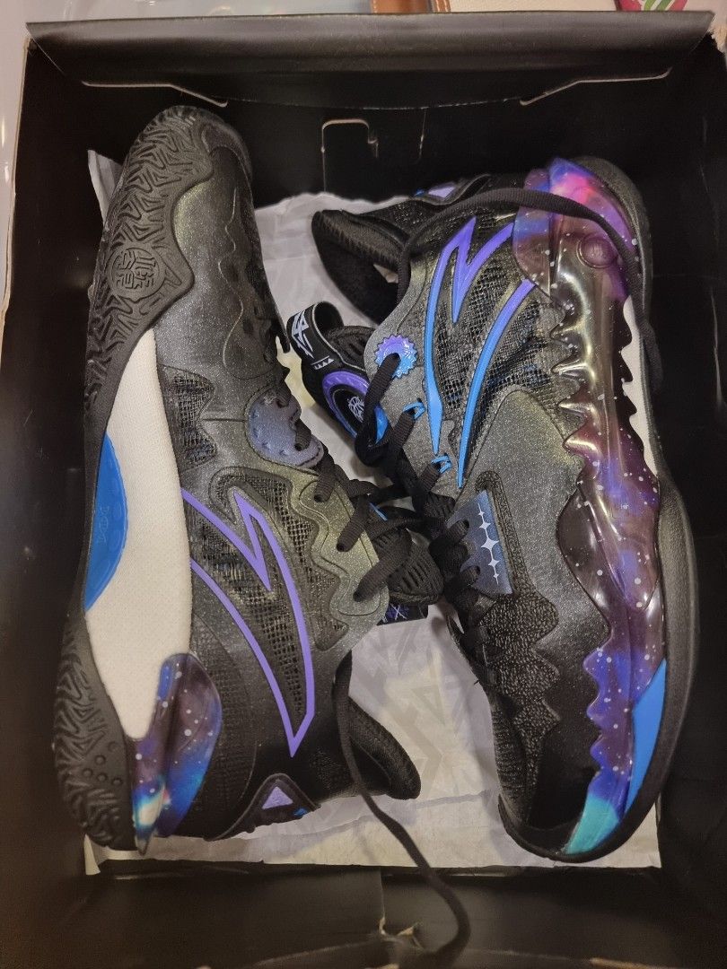 Kyrie irving hotsell shoes thanos