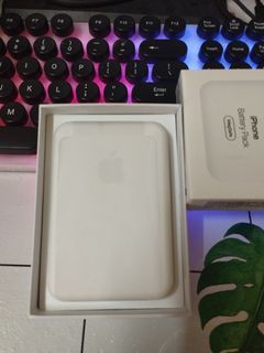 Apple Magsafe Battery Pack (New)