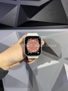 Apple Watch SE 2022 44mm & Complete & Warranty Until July 1, 2024