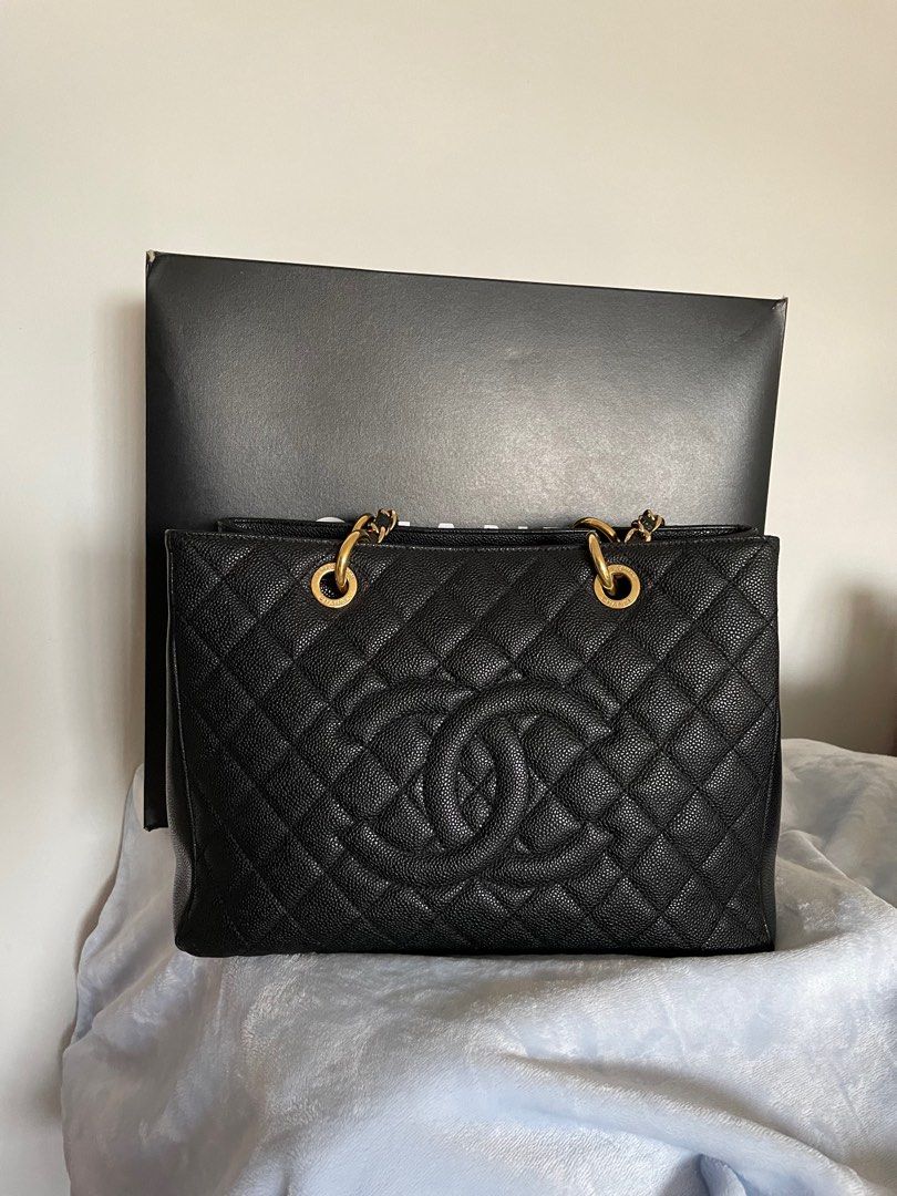 Authentic Chanel GST Bag Black Caviar with gold hardware Luxury