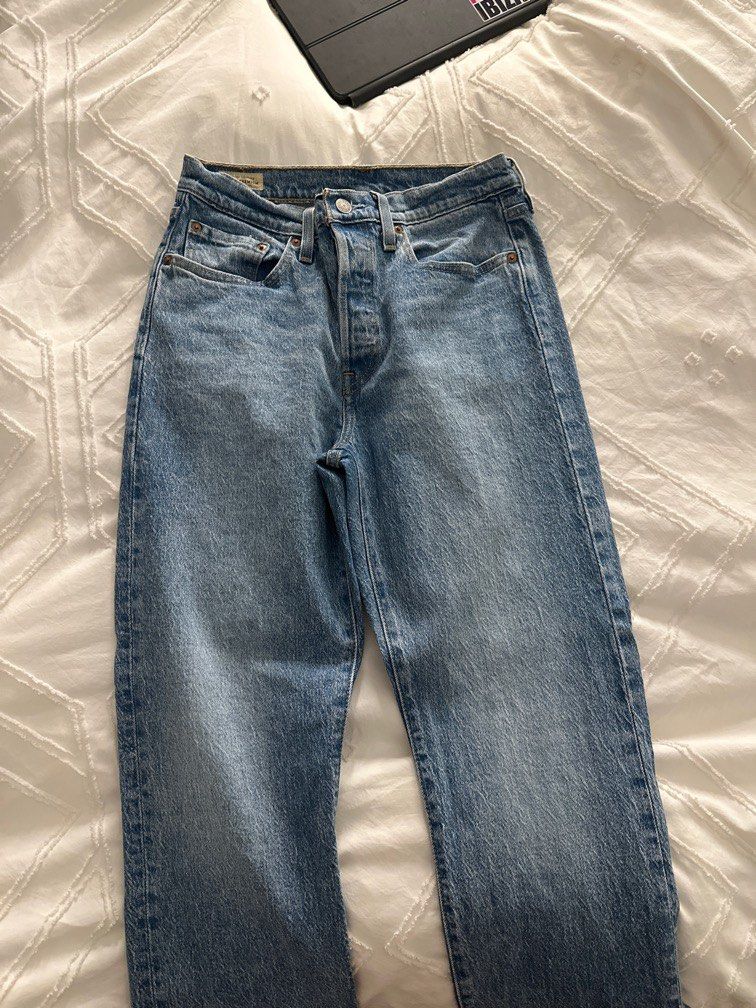 Authentic Levi 501 jeans