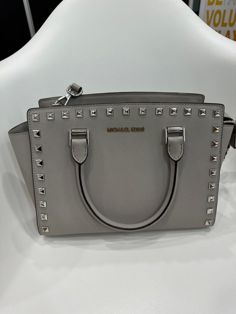 Authentic Michael Kors Studded Selma Large Luxury Bags Wallets