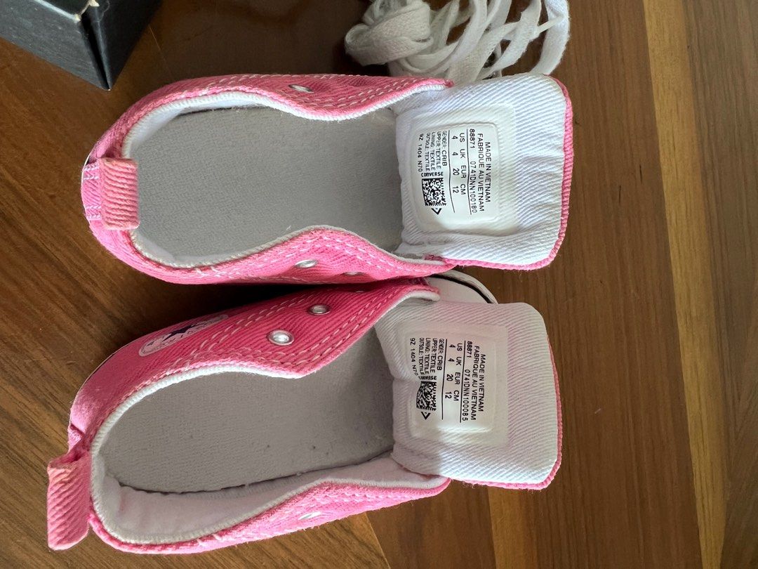 Baby pink converse size 2 top