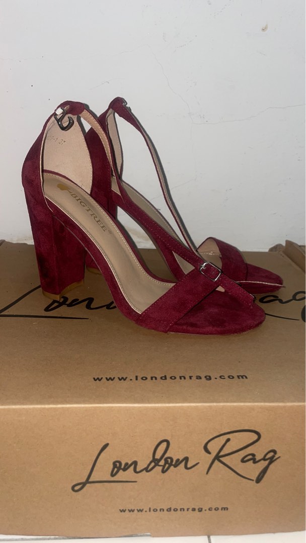 Maroon deals high heels