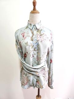 Blue Floral Long Sleeved Button Collar Dress Shirt from H&M