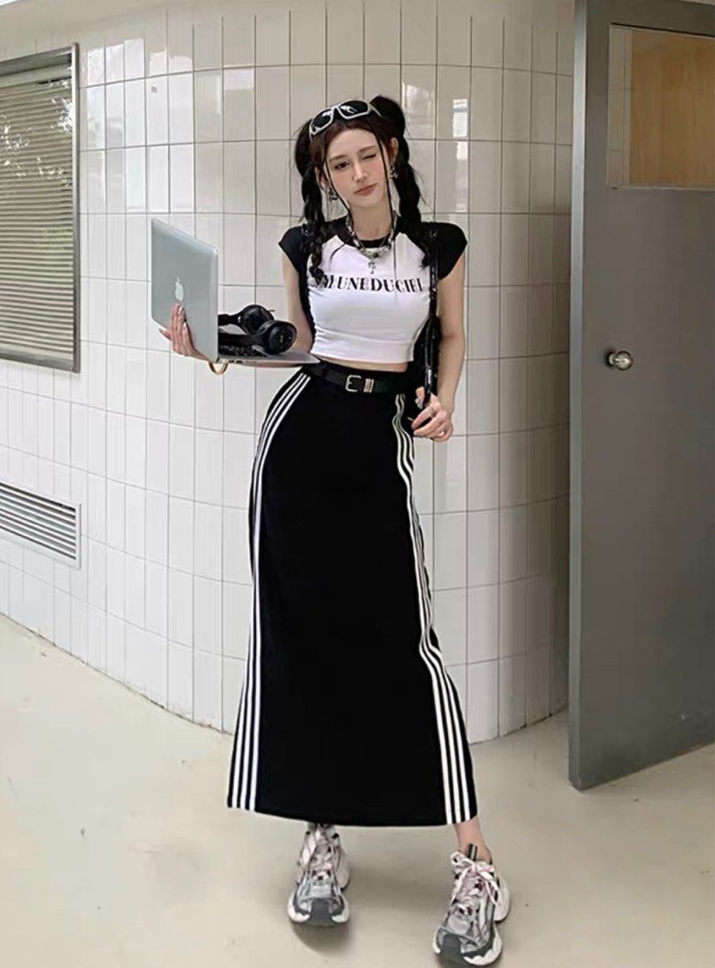 BNWT Black Striped Midi Skirt Elastic Waist Women s Fashion