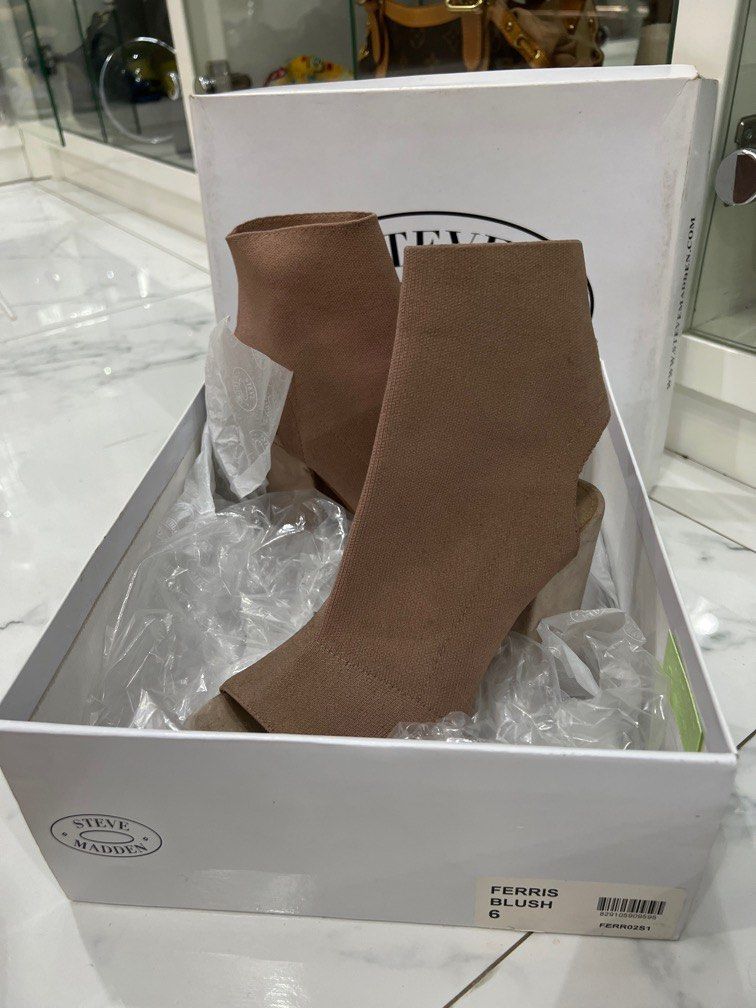 Steve sale madden ferris
