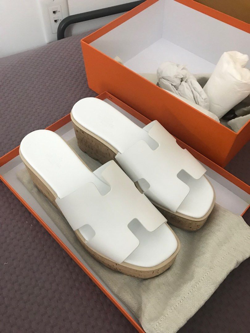 Brand new Hermes eze cork wedge sandals size 39 white