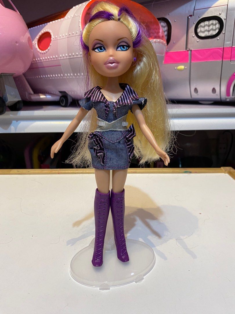 Bratz on the mic on sale
