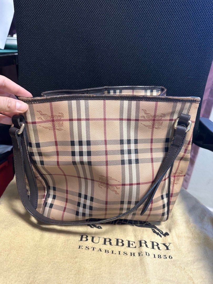 Burberry hot sale cloth handbag