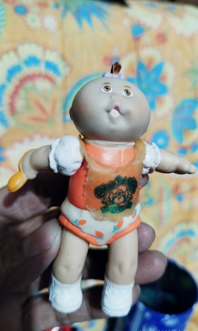 Cabbage patch doll (Category: Plushies & Soft Toys) located in Quezon City. Submitted by rosapage (Listing ID 1249736279, Image 2). Description: no flaws.
