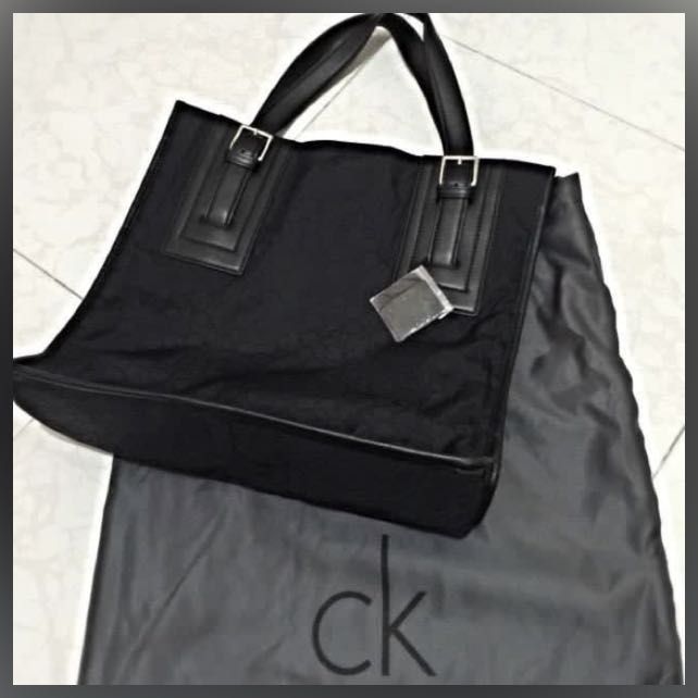 Calvin Klein phone crossbody, Luxury, Bags & Wallets on Carousell