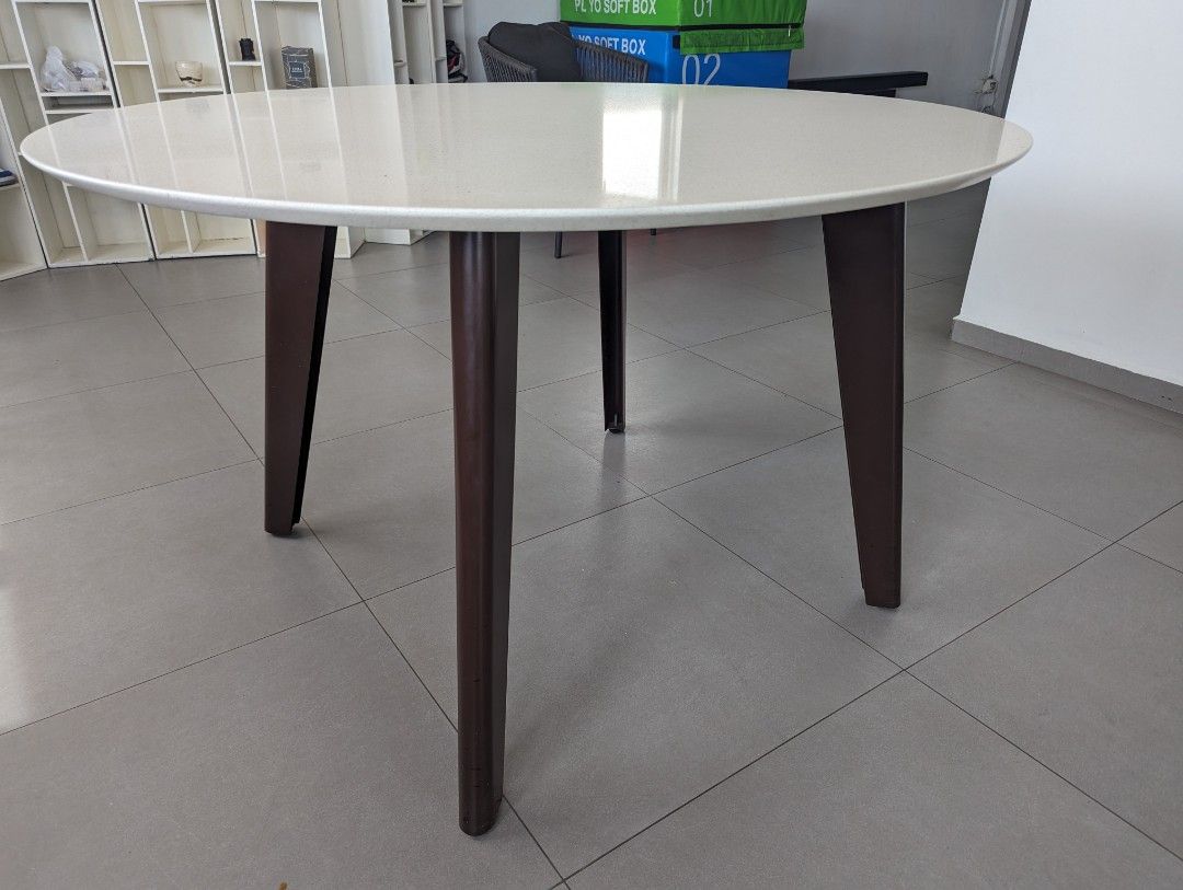 Cellini Quartz Round Dining Table, Furniture & Home Living, Furniture