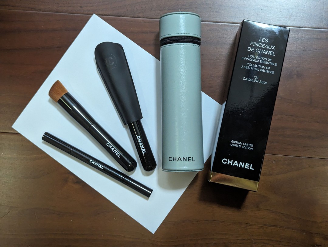 Chanel LES PINCEAUX DE CHANEL 131 Cavalier Seul 3 Essential Brushes NEW IN  BOX
