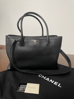 Affordable chanel executive cerf tote For Sale