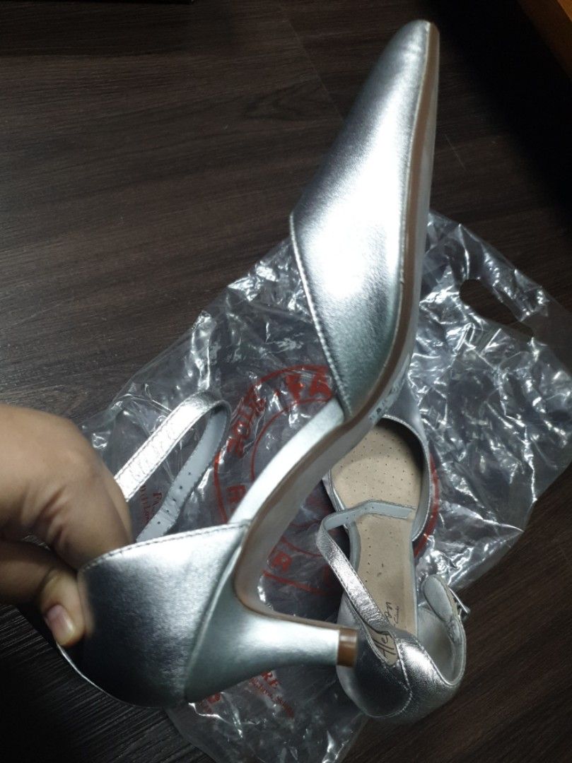 CLARKS HEELS METALLIC SILVER LEATHER Women s Fashion Footwear