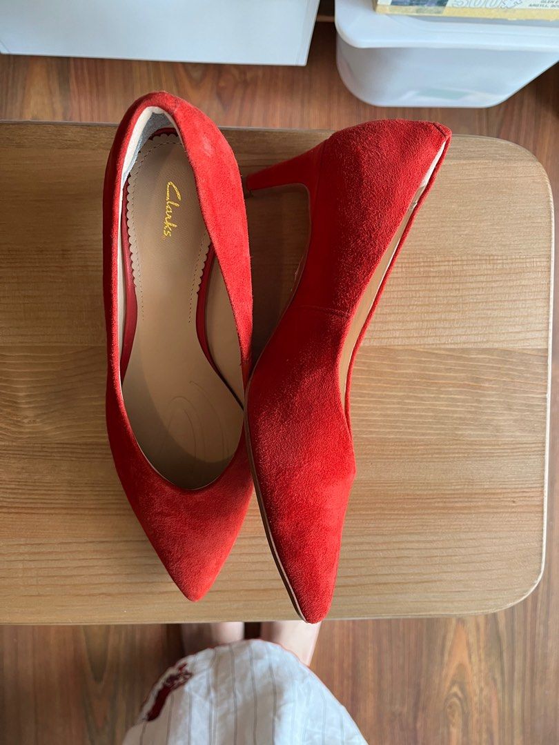 Clarks heels red sales