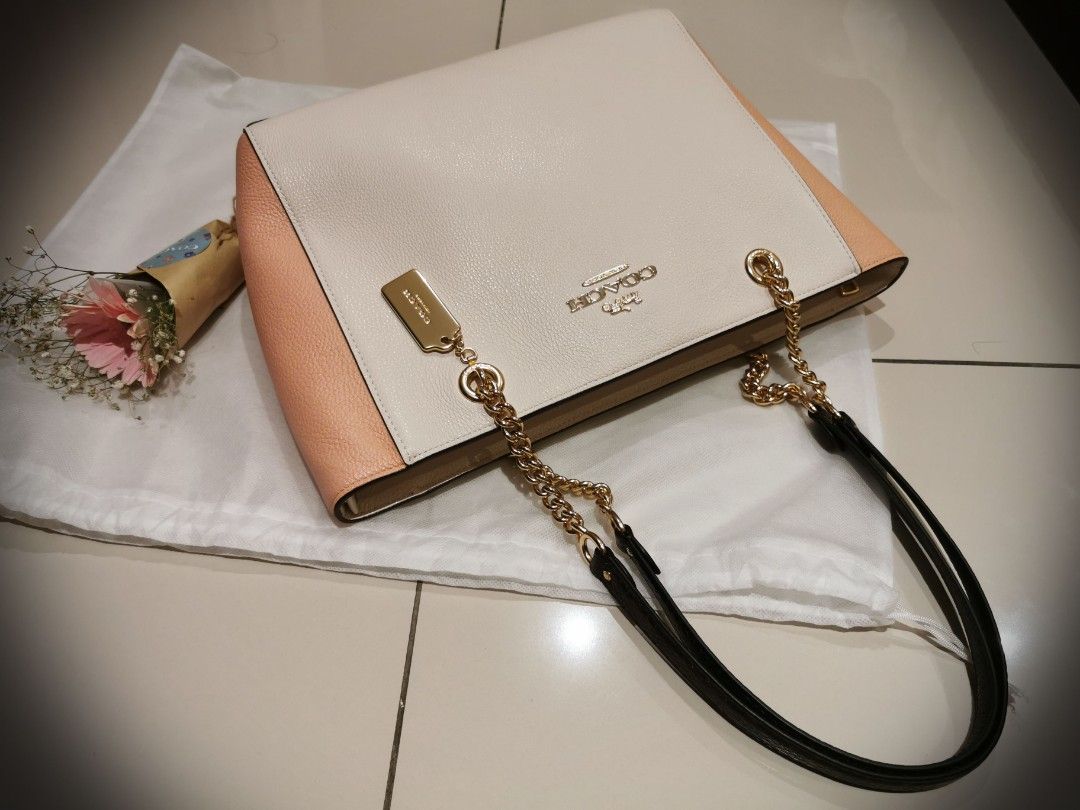 Signature chain convertible tote in signature canvas clearance