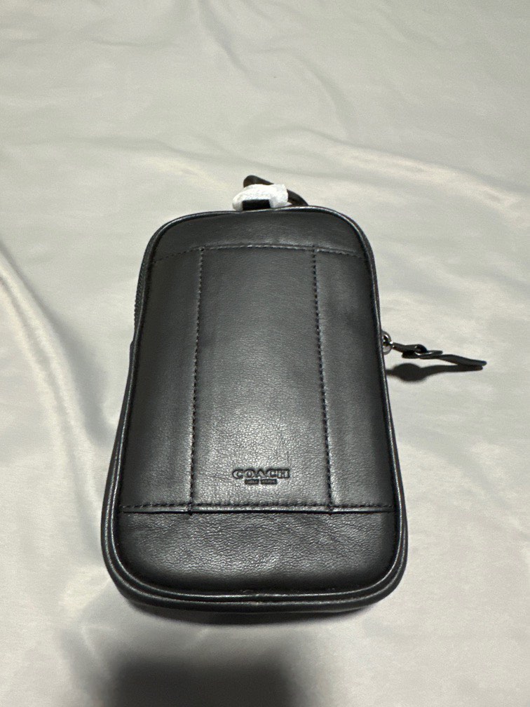 Coach Hybrid Pouch 10