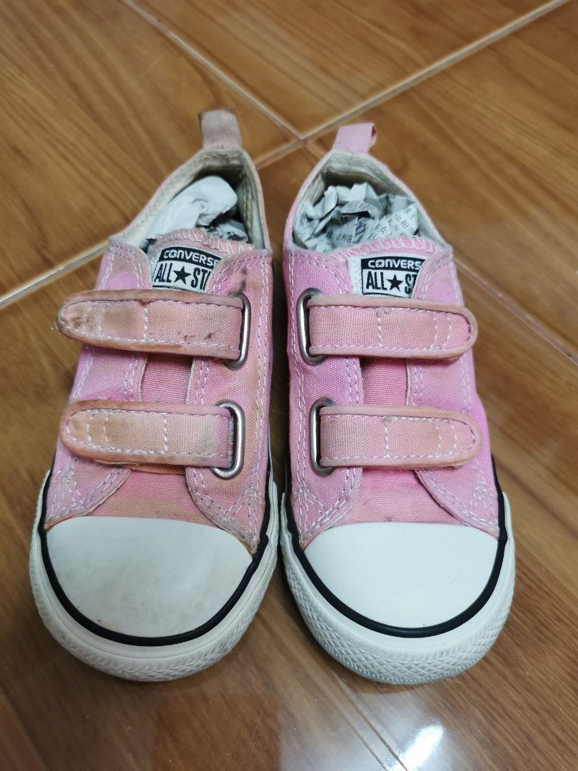 Pink shop velcro converse