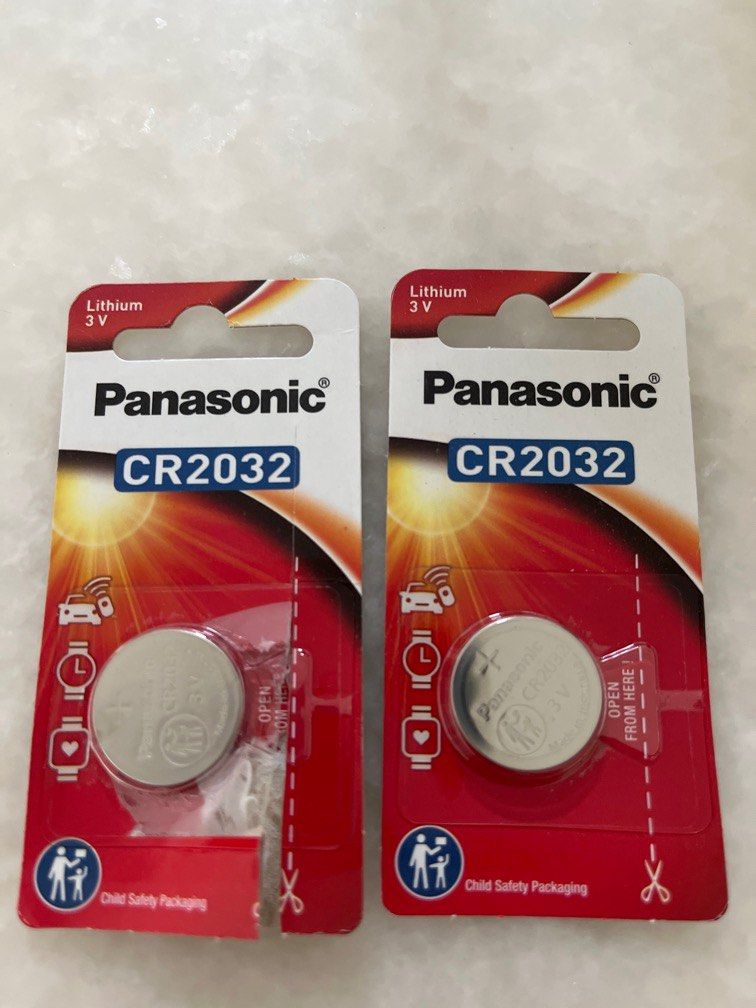 CR2032 batteries *2, Photography, Photography Accessories, Batteries