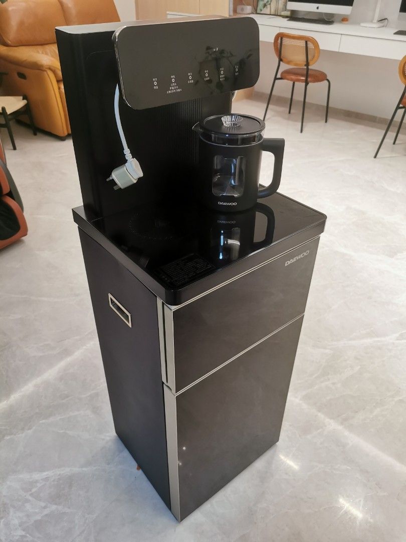 Daewoo hot and cold water dispenser for bottled water, TV & Home