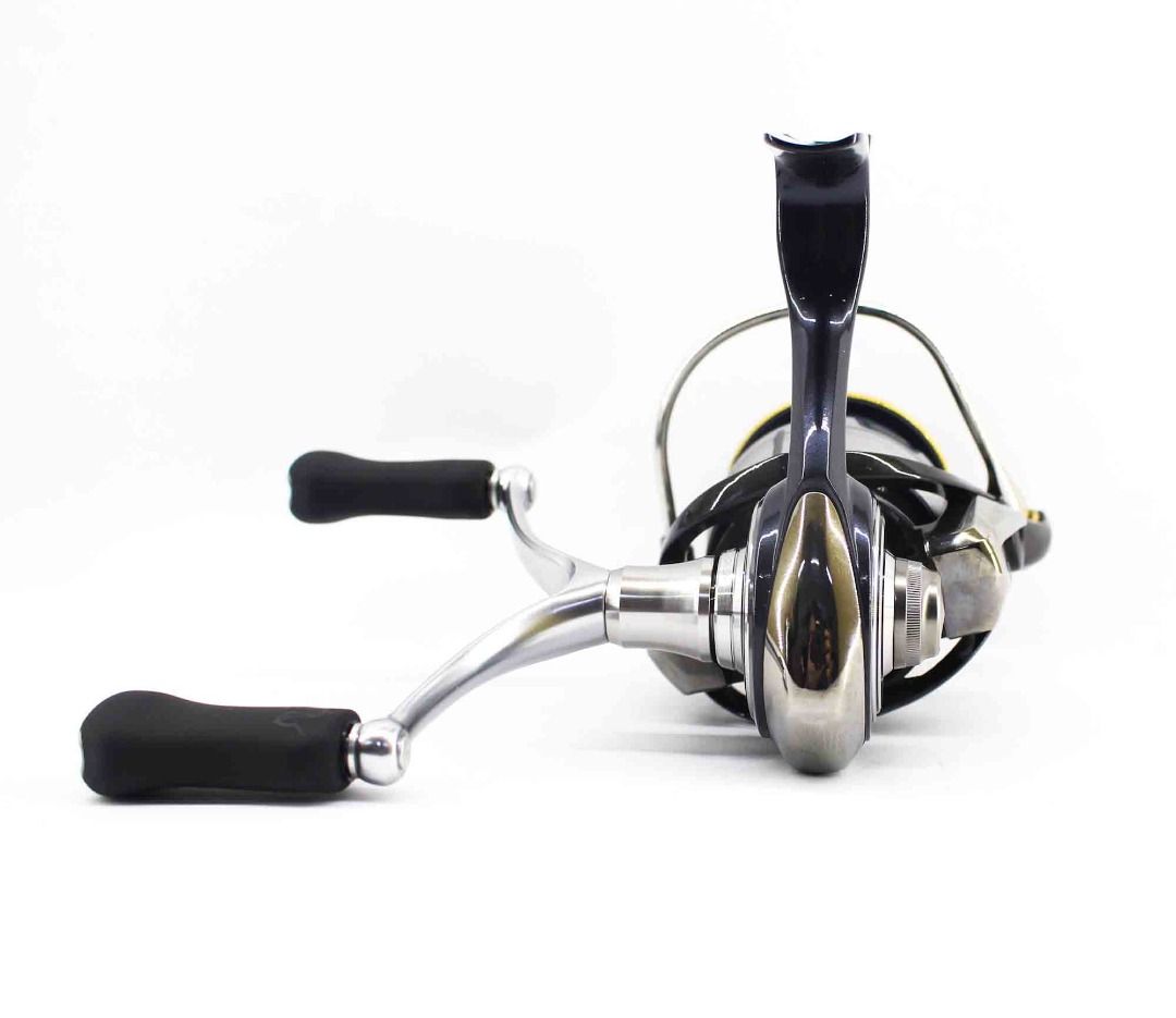 Daiwa Reel Spinning 19 Certate LT 3000S-CH-DH, Sports Equipment, Fishing on  Carousell