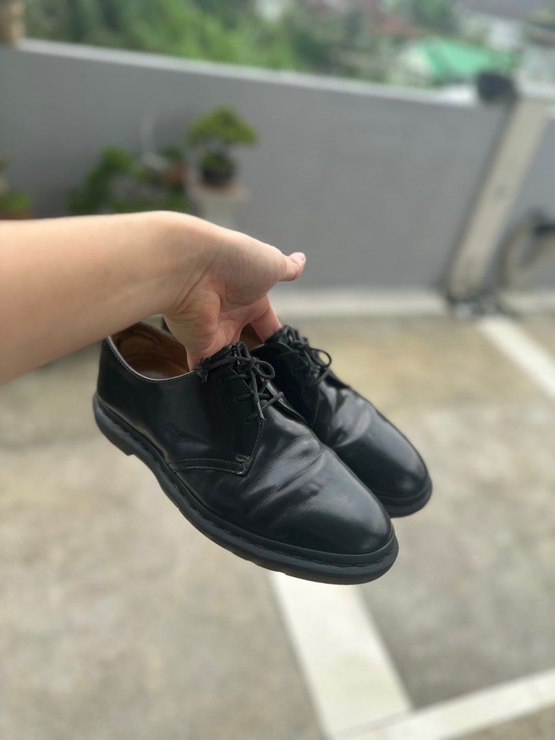 Dr martens archie ii smooth sale