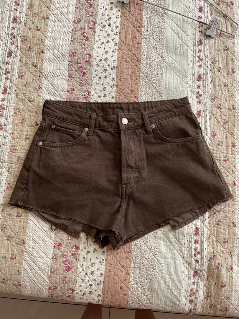 Levi clearance cheeky shorts