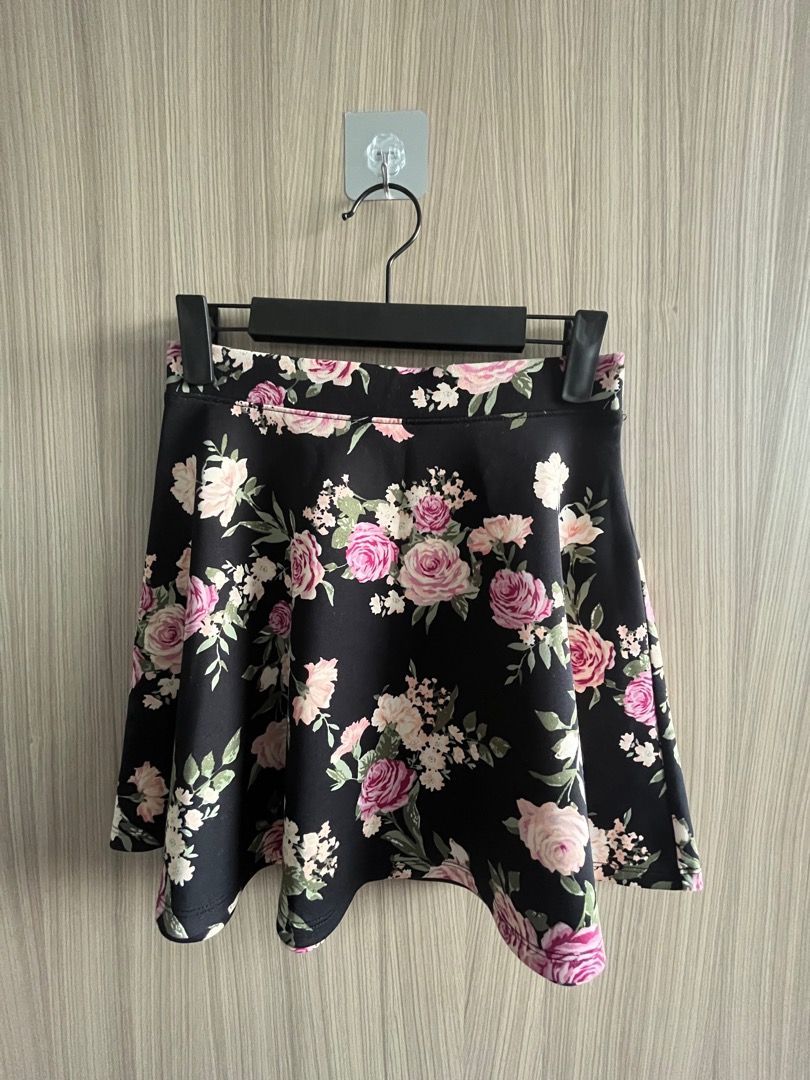 Floral mini flare skirt online