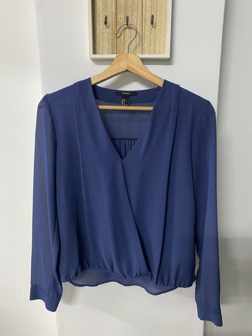 Navy blue blouse forever 21 on sale