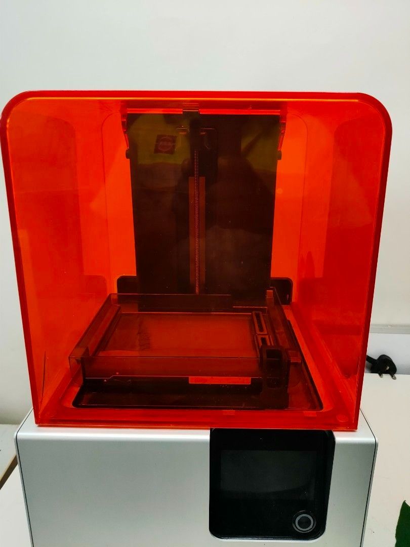 FORMLABS 3D Printer/STRATAGENE White Light Box/Water Storage gallons ...