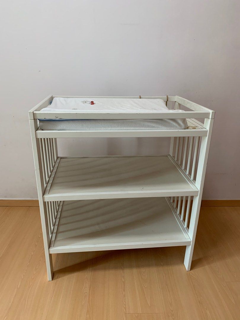 Free baby changing table new arrivals