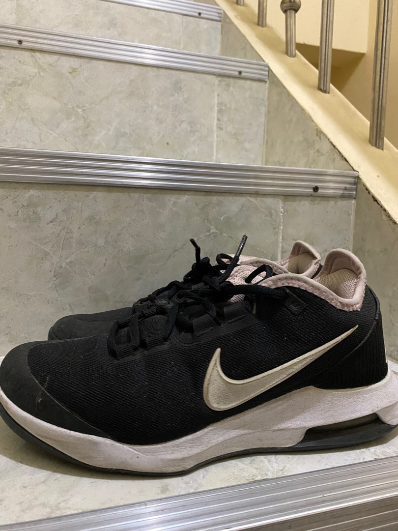 nike air rubber shoes