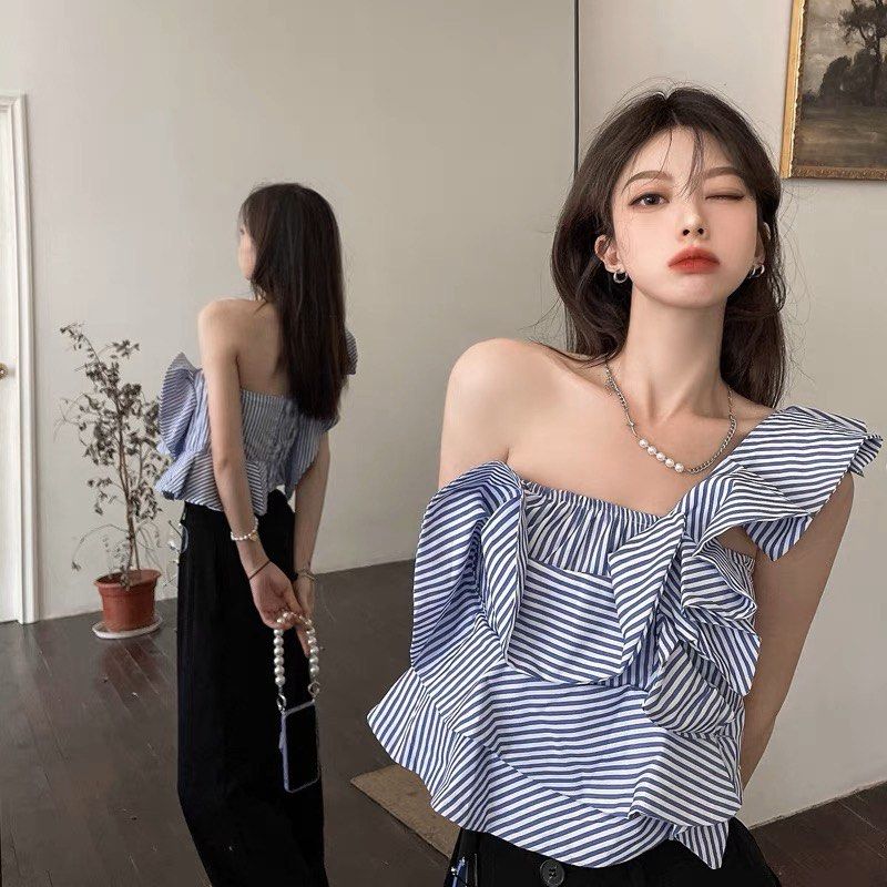 Half sales off shoulder