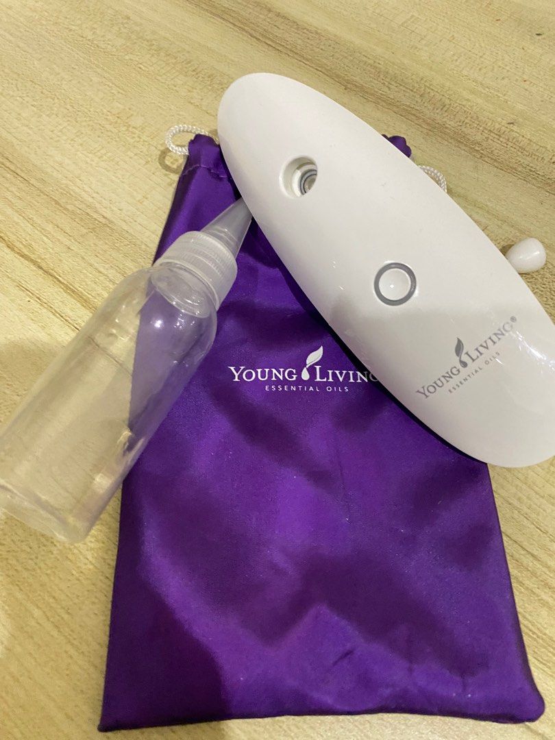 Hand diffuser young living, Furniture & Home Living, Home Fragrance on