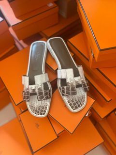 Below europe retail. Hermes Oran Sandals Black Lizard size 38 full set  receipt and cites, Women's Fashion, Footwear, Sandals on Carousell