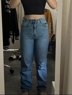 (Category: ) located in . Submitted by declutterelle (Listing ID 1249649325, Image 1). Description: .