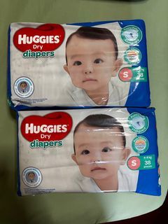 Huggies Dry Diapers (SMALL)