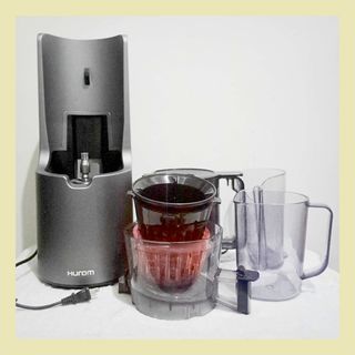 HUROM H-200 Slow Juicer - All in One Juicer