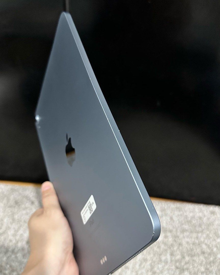 iPad Air 4 (Category: iPad) located in Quezon City. Submitted by inygadgetshop (Listing ID 1249655321, Image 3). Description: iPad Air 4 64GB Blue Wifi + Cellular NO ISSUE We do ship nationwide and 📦 COD within Metro Manila 💵 Meet up preference: SM Mega/Cubao Gateway.
