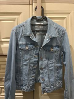 (Kategori: ) berada di . Dikirim oleh gedpreloved (ID iklan 1249732644, Gambar 1). Deskripsi: .