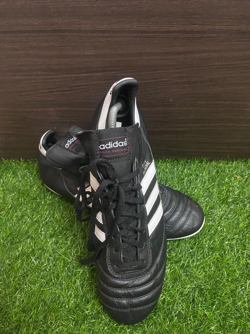 Kasut bola copa mundial store