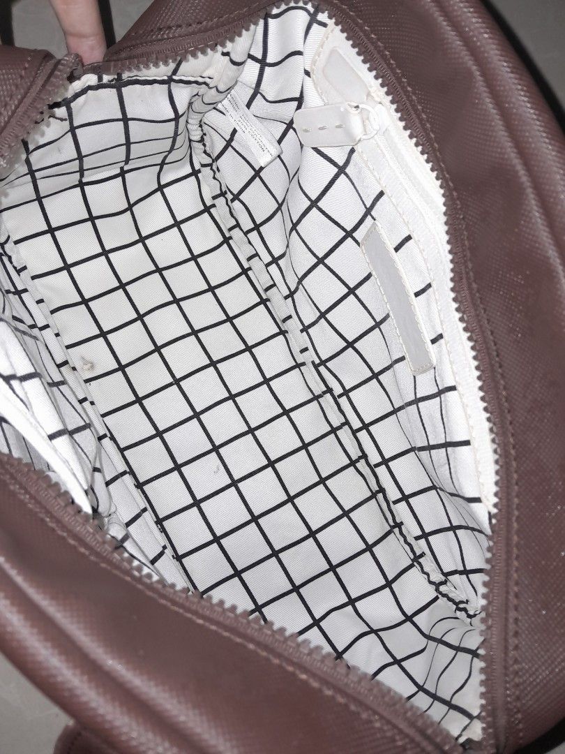 Lacoste doctors bag, Women's Fashion, Bags & Wallets, Shoulder Bags on