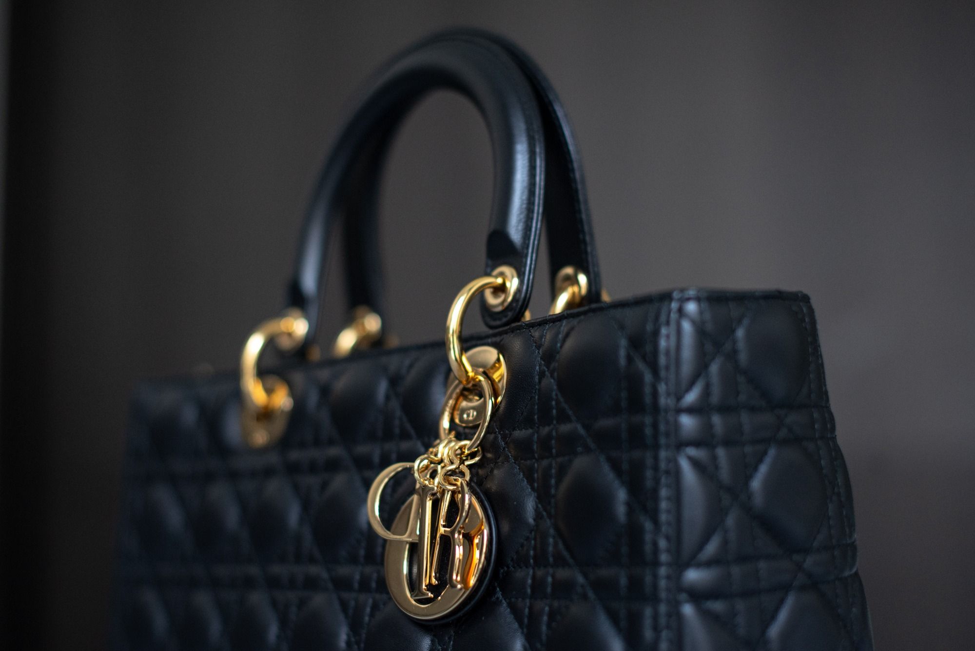 Christian dior online classic bag