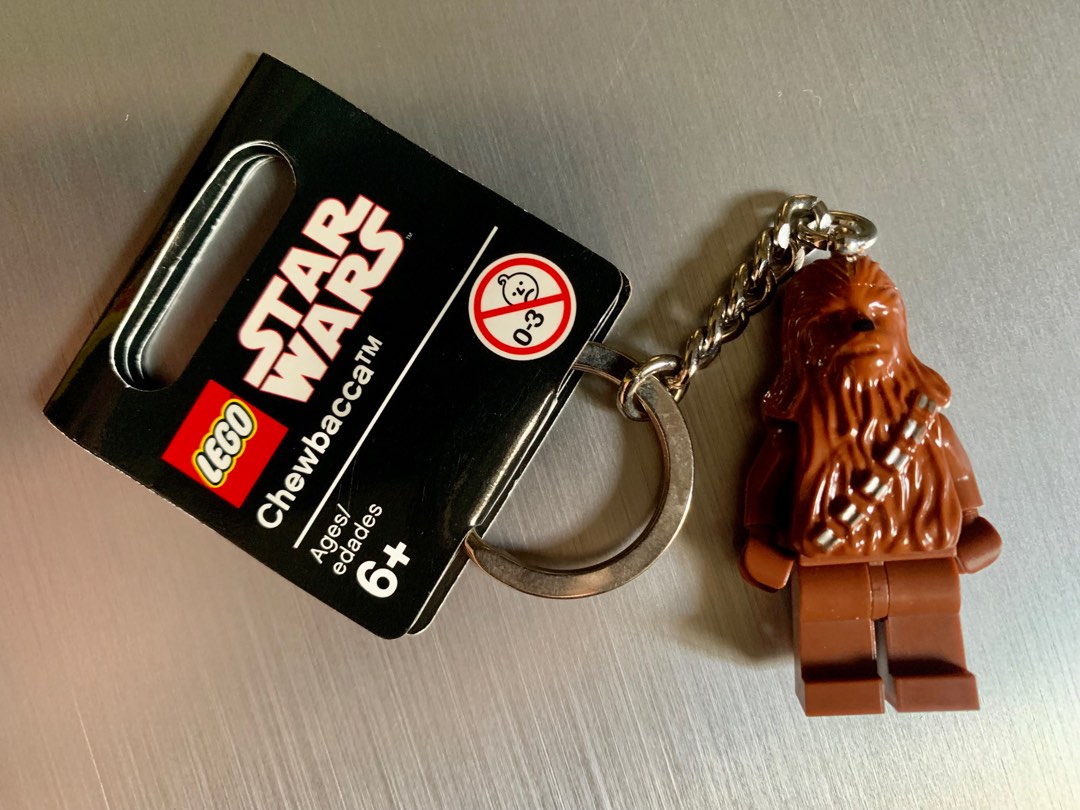 Chewbacca top lego keychain