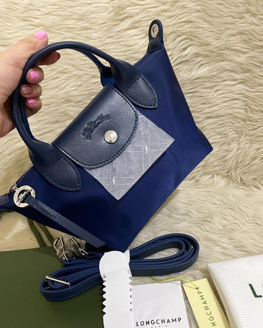 Longchamp neo two way xs/mini original (Category: Luxury Bags & Wallets) located in Cabuyao City. Submitted by baglover1111 (Listing ID 1249714356, Image 3). Description: Brand new complete inclusions.